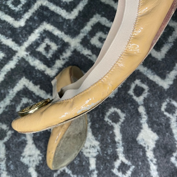 Tory Burch Caroline Patent Leather Scrunch Ballet Flats - Picture 7 of 8